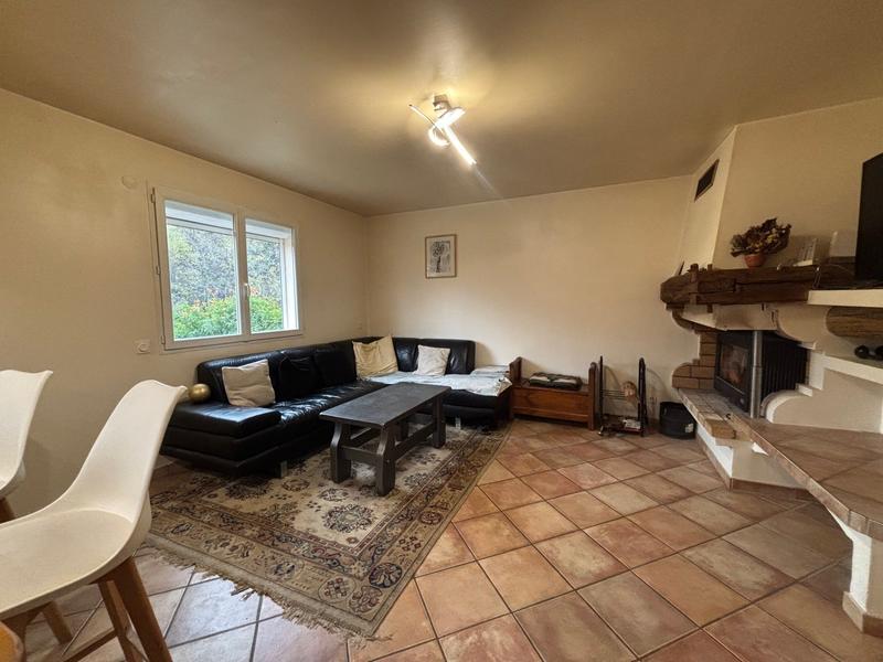 Maison - 201 m² - 5 pièces