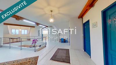 Maison - 488 m² - 8 pièces