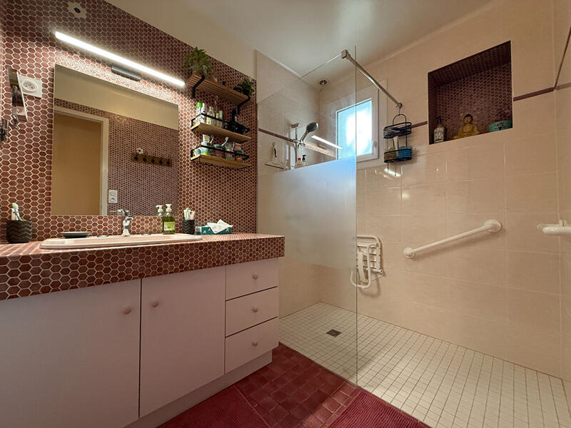 Maison - 180 m² - 7 pièces