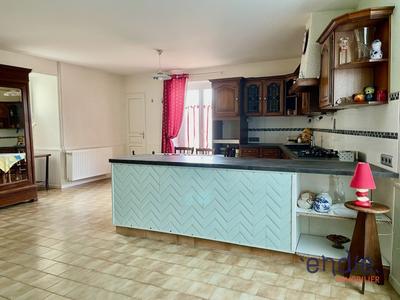 Maison - 135 m² - 6 pièces