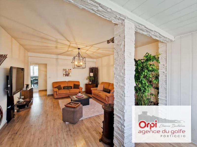 Appartement - 96 m² - 4 pièces