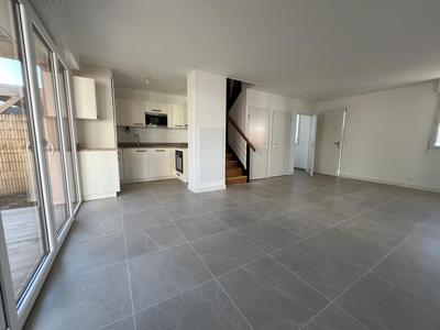 Maison contemporaine - 83 m² - 4 pièces
