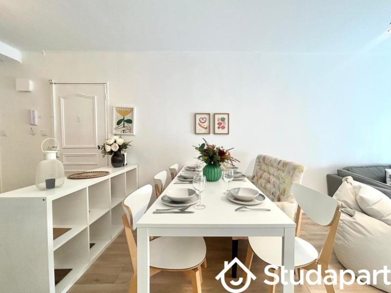 Chambre - 24 m² - 1 pièce