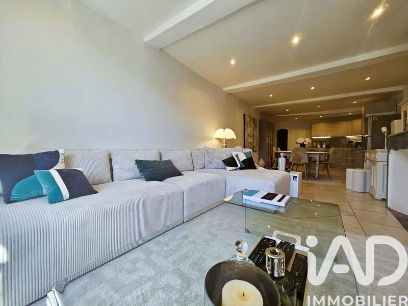 Appartement - 82 m² - 3 pièces