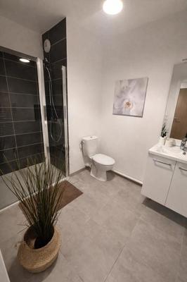 Appartement - 80 m² - 4 pièces