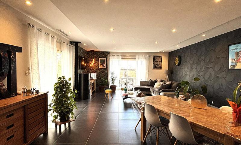 Maison - 160 m² - 6 pièces