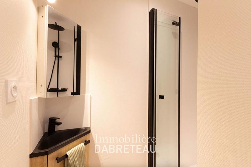 Appartement - 128 m² - 8 pièces