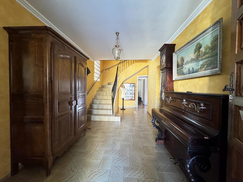 Maison - 163 m² - 6 pièces