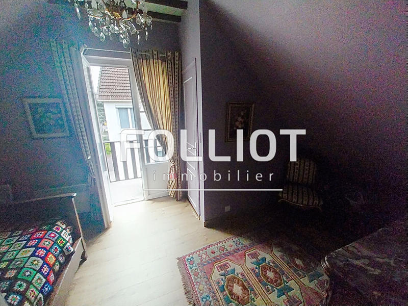 Maison - 155 m² - 10 pièces