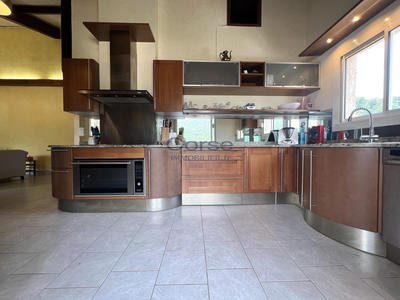 Maison - 146 m² - 5 pièces