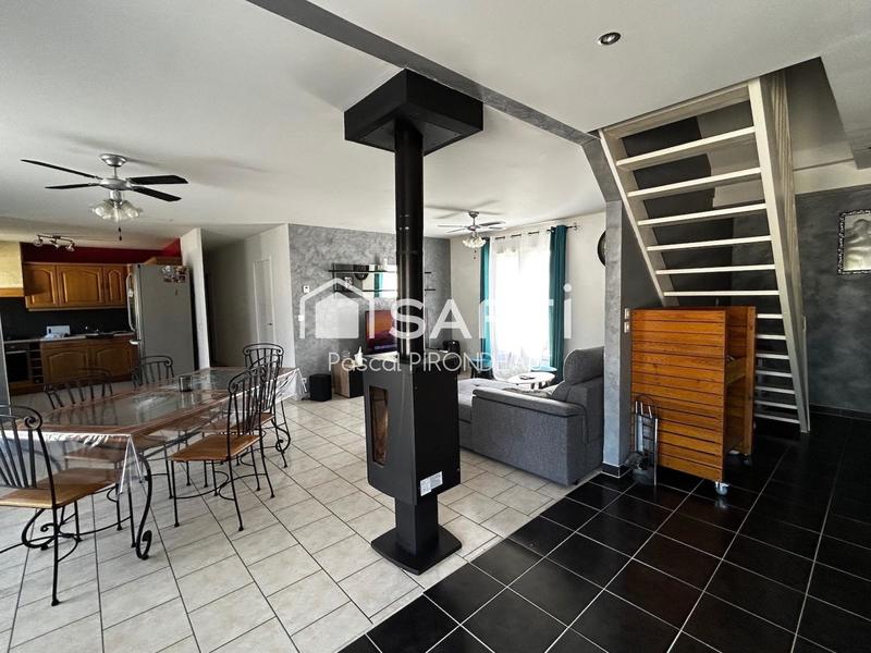 Maison - 136 m² - 7 pièces