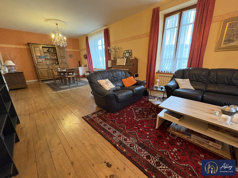 Maison - 190 m² - 6 pièces