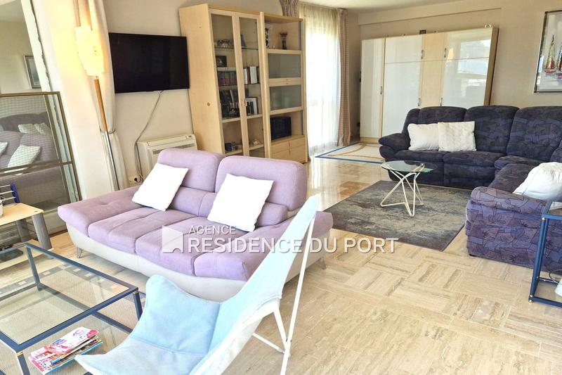 Appartement - 93 m² - 3 pièces