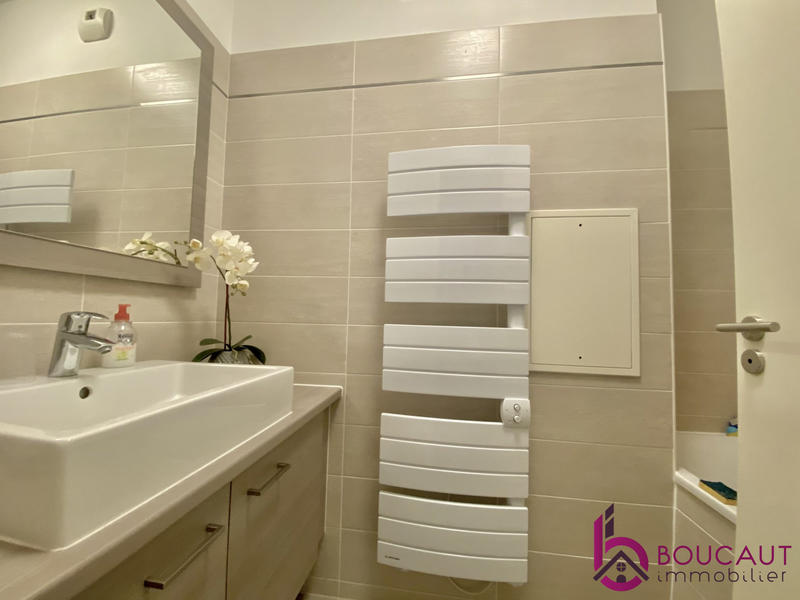 Appartement - 102 m² - 5 pièces