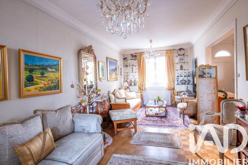 Maison - 168 m² - 6 pièces