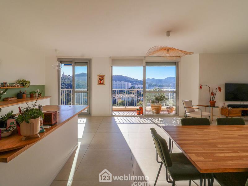 Appartement - 88 m² - 4 pièces