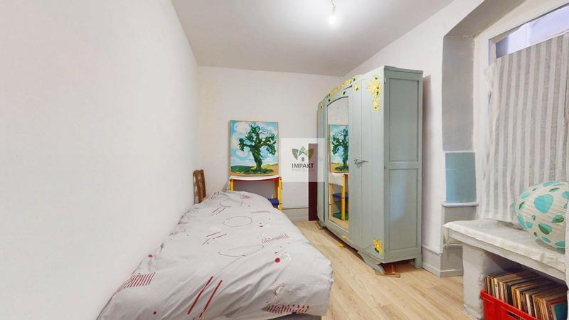 Maison - 174 m² - 9 pièces