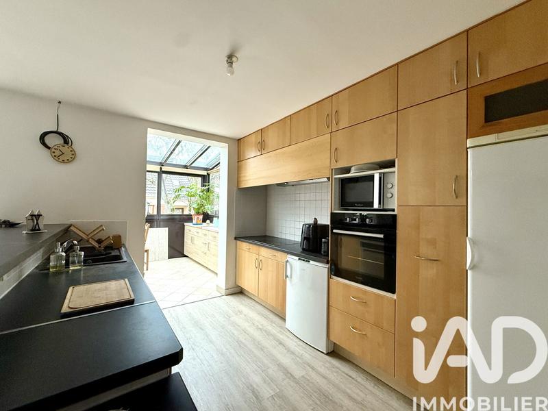 Maison - 182 m² - 8 pièces