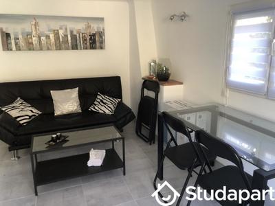 Chambre - 45 m² - 1 pièce