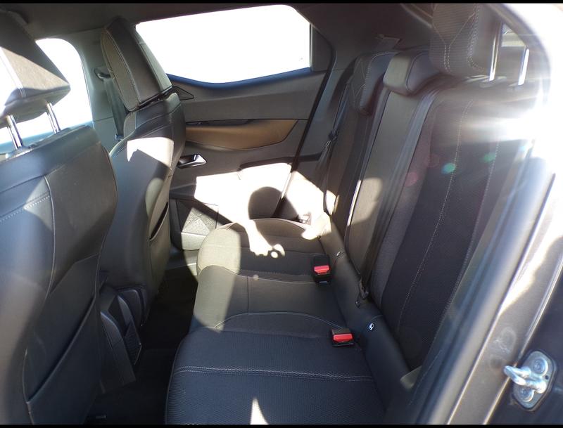 Ds Ds 3 Crossback Ptech 130 So Chic Eat8