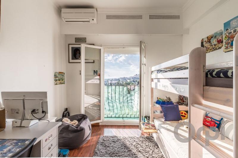 Penthouse - 71 m² - 3 pièces