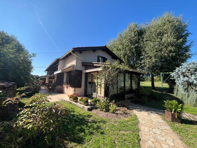 Maison - 186 m² - 5 pièces