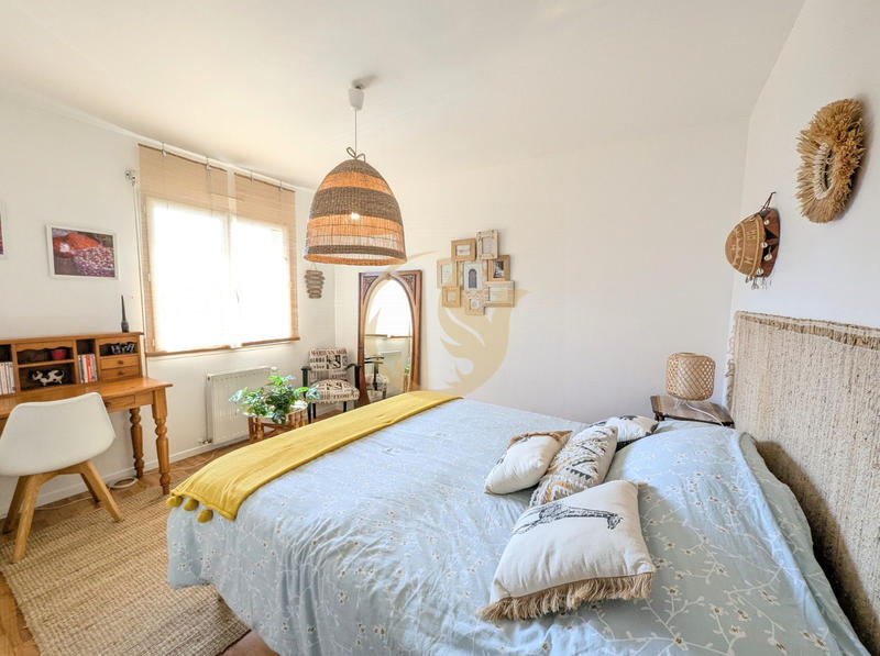 Maison traditionnelle - 187 m² - 7 pièces