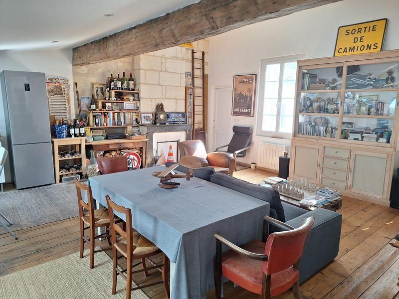 Appartement - 96 m² - 2 pièces