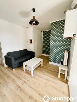 Chambre - 12 m² - 1 pièce