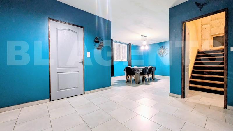 Maison - 170 m² - 8 pièces