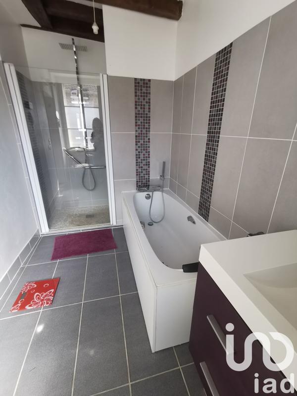 Maison - 215 m² - 7 pièces