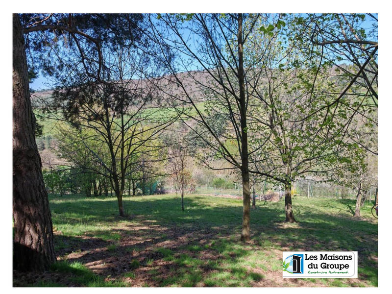 Terrain constructible - 880 m²
