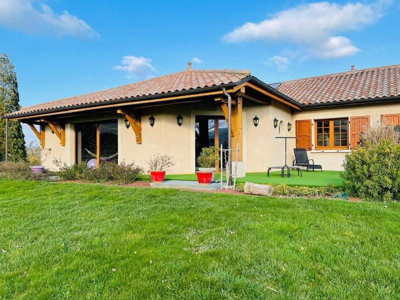 Maison - 264 m² - 7 pièces