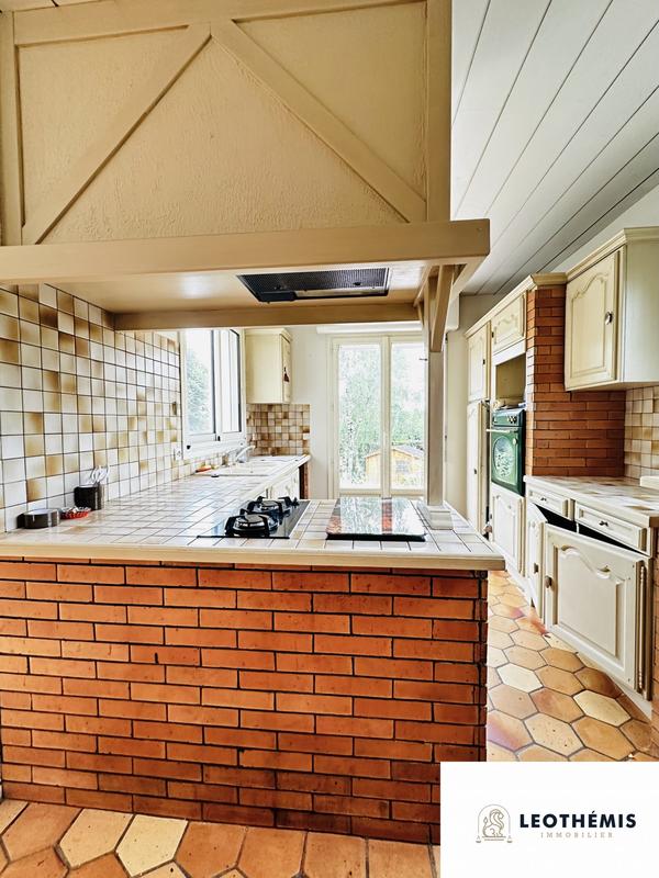 Maison - 188 m² - 5 pièces