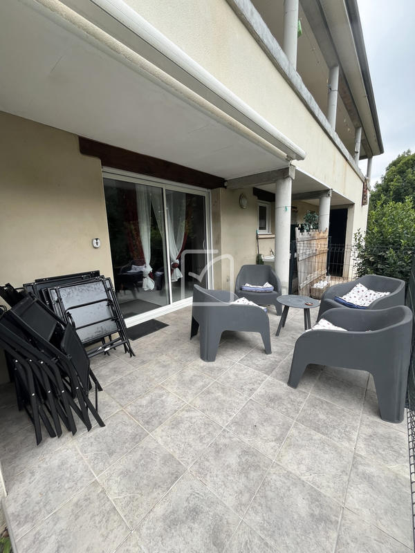 Maison - 205 m² - 8 pièces
