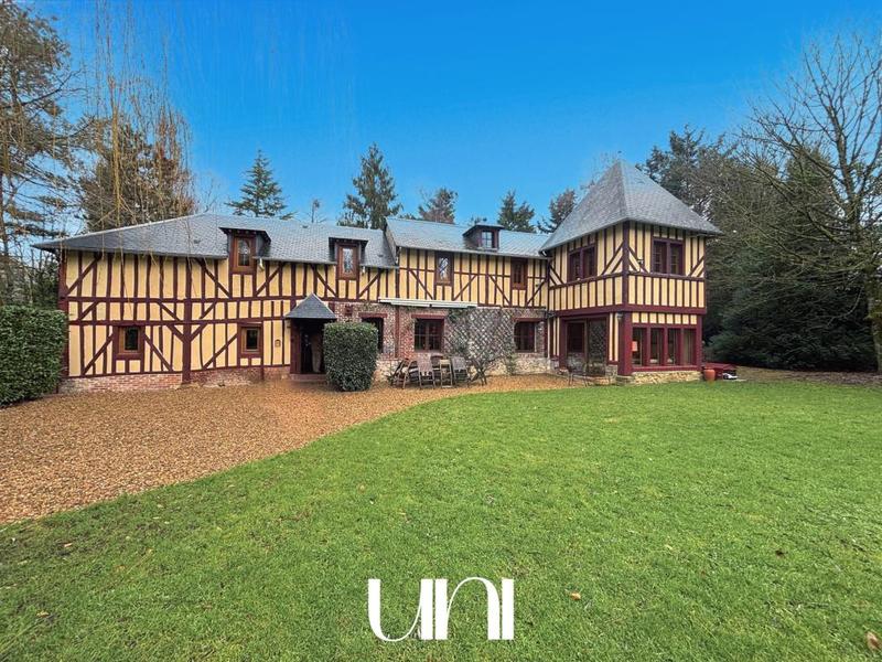 Maison - 291 m² - 14 pièces