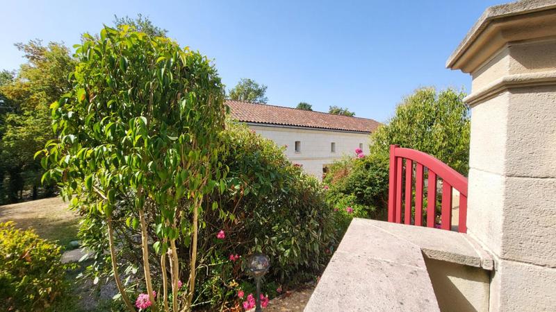 Maison - 161 m² - 8 pièces