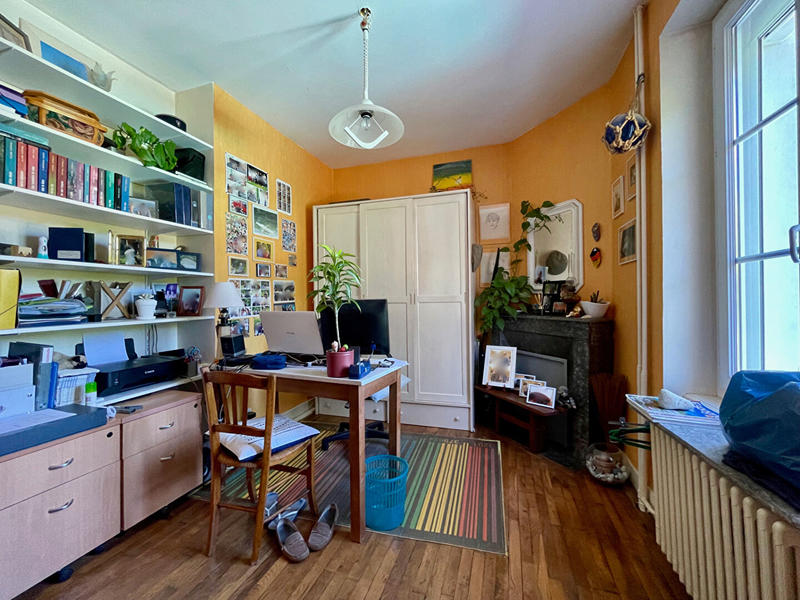 Maison - 213 m² - 8 pièces