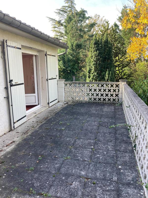 Maison - 212 m² - 7 pièces