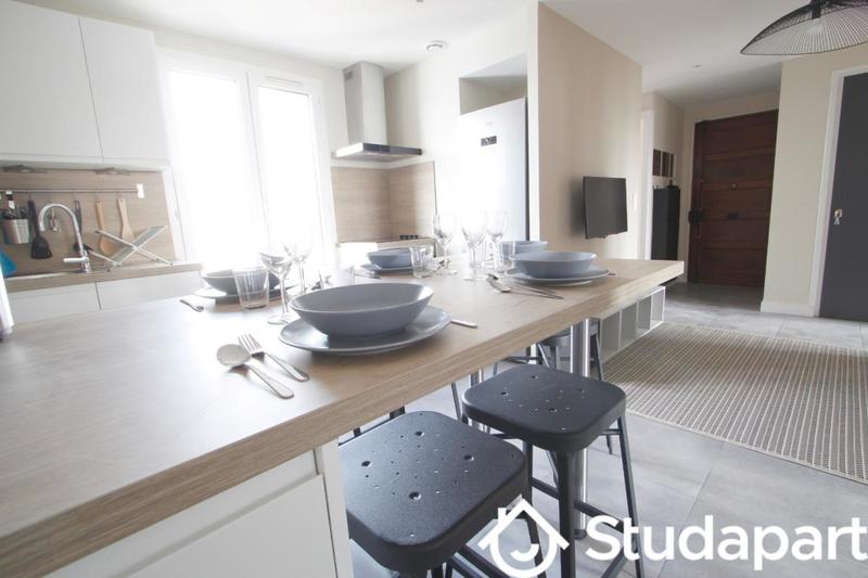 Chambre - 10 m² - 1 pièce