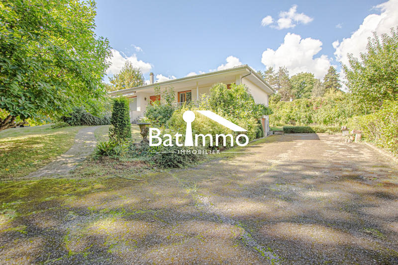 Maison traditionnelle - 134 m² - 6 pièces