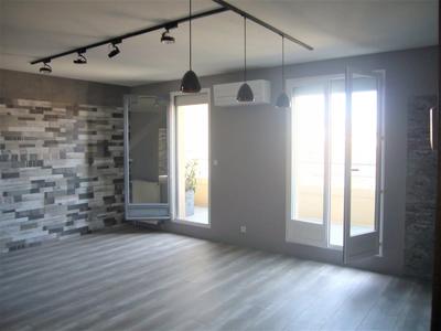 Appartement - 101 m² - 5 pièces