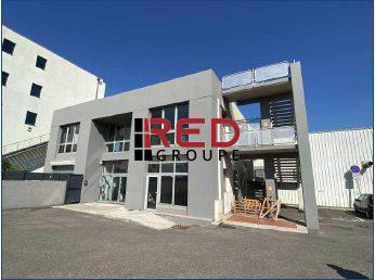Local commercial - 477 m²