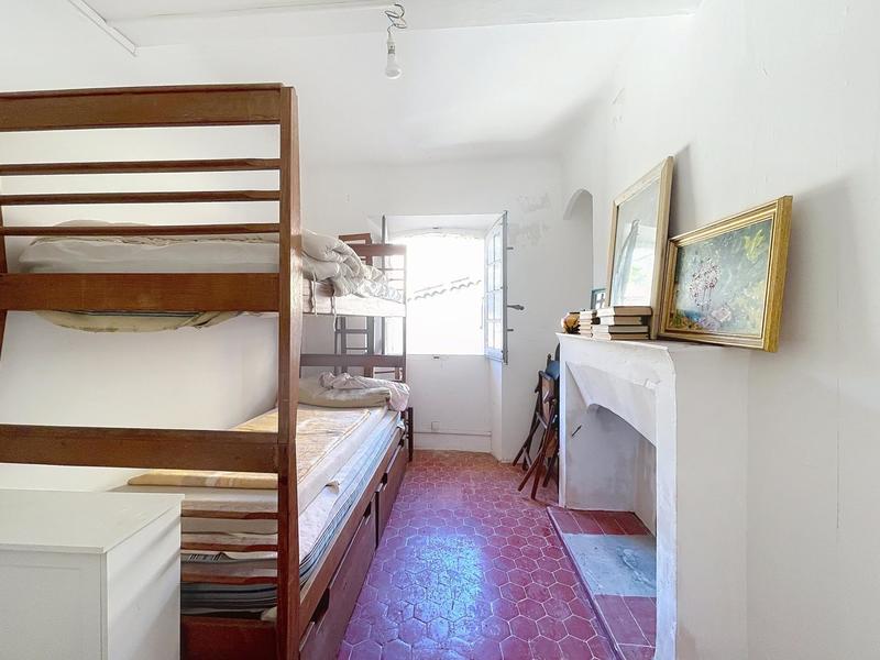 Maison - 105 m² - 8 pièces