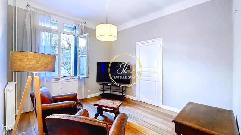 Maison de village - 196 m² - 10 pièces