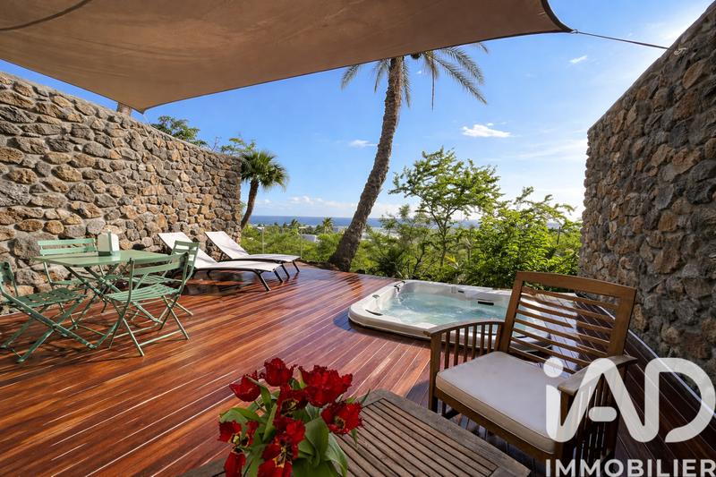 Maison - 470 m² - 14 pièces