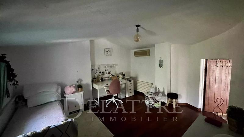 Propriété - 350 m² - 12 pièces