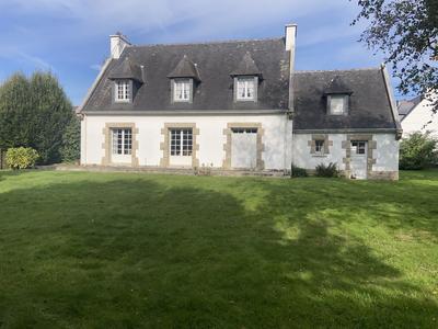 Maison - 158 m² - 8 pièces