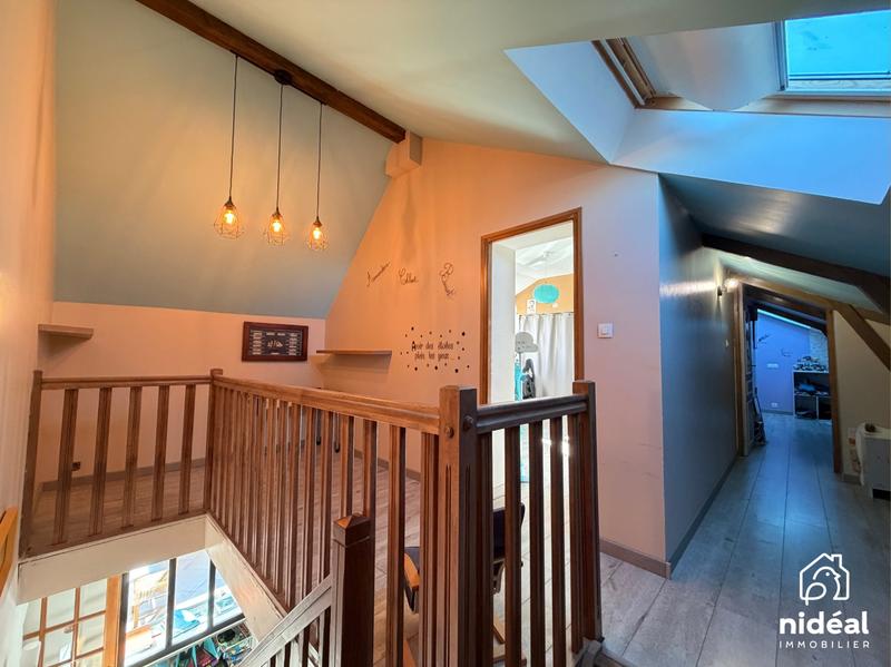 Maison - 196 m² - 6 pièces