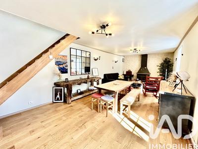 Maison - 84 m² - 4 pièces